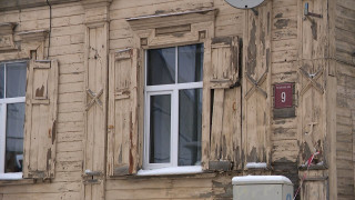 Kāpēc Jelgavā - avārijas namā, rēķini pēkšņi cēlušies 10 reizes?