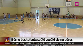 Bērnu basketbola spēlē vecāki vicina dūres