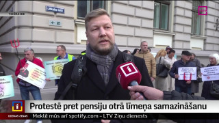 Protestē pret pensiju otrā līmeņa samazināšanu