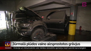 Jūrmalā plūdos vaino aizsprostotos grāvjus