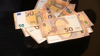 Afēra internetā: cerot nopelnīt, zaudē desmitiem tūkstošu eiro