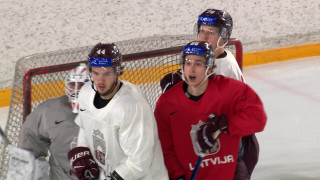 Latvijas hokeja izlase turpina gatavoties Pasaules čempionātam