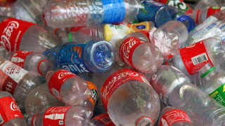Plastmasas drauds no “Coca Cola”. Dokumentāla filma