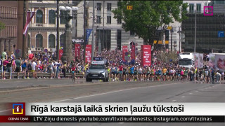 Rīgā karstajā laikā skrien ļaužu tūkstoši