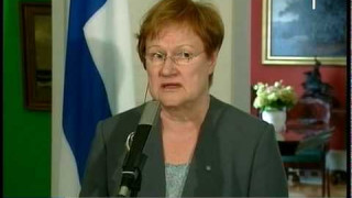 Somijas prezidente tiekas ar Latvijas prezidentu