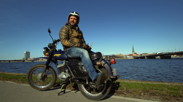 Uz Indiju ar «Minsk» motociklu – gatavošanās process LTV7 ēterā – «Ar sapni mugursomā»