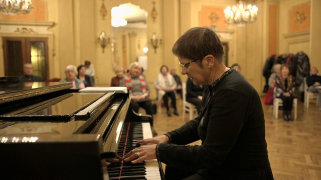 Kultūršoks: «Dziesmu svētku priekšvakarā Rīgas kolektīvu vadītāji palikuši bez algām»