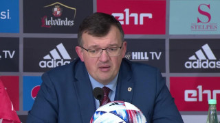 Latvijas futbola izlases galvenais treneris Dainis Kazakevičs pēc spēles ar Islandes valstsvienību