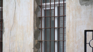Kā tiek risināta lieta par pašnāvību Jēkabpils īslaicīgās aizturēšanas izolatorā?