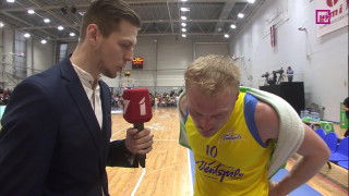 Latvijas Basketbola līgas finālsērijas 5. spēle "VEF Rīga" - BK "Ventspils". Intervija ar Kristapu Medisu un Anriju Mišku