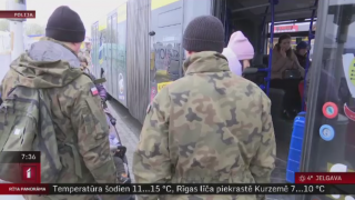 Ukrainā sāk atgriezties kara bēgļi