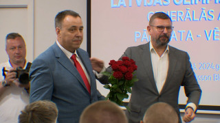 LOK prezidenta amatā ievēlēts Raimonds Lazdiņš
