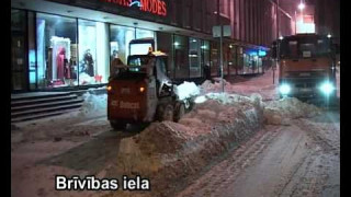 Bez komentāriem: No Rīgas izved sniegu