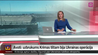 Pēc sprādzieniem iegruvis Krimas tilta laidums