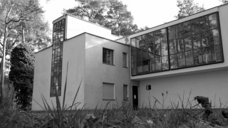 "Bauhaus" arhitektūras pasaule. Dokumentālu filmu cikls. 1. sērija