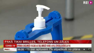 Pakā tikai brilles, telefons un zāles