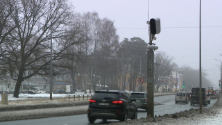 Problēmas uz Latvijas ceļiem - agresija, pieredzes trūkums un tendence pārkāpt likumu atkārtoti