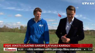 Uģis Joksts Līgatnei sarūpē Latvijas karogu