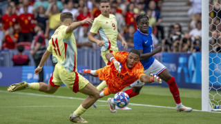 Futbols. Fināls vīriešiem. Francija - Spānija. Spānija panāk 3 : 5