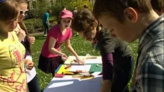 Bērni projektē prezidenta pils laukumu