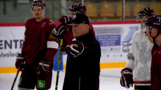 Latvijas hokeja izlase gatavojas nākamajai spēlei