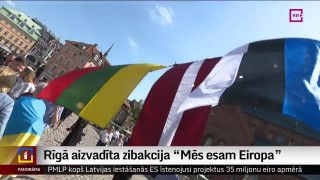 Rīgā aizvadīta zibakcija "Mēs esam Eiropa"