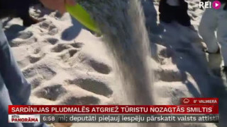 Sardīnijas pludmalēs atgriež tūristu nozagtās smiltis