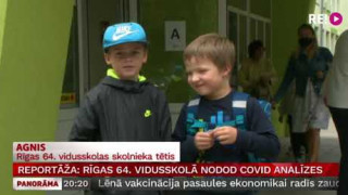 Reportāža: Rīgas 64. vidusskolā nodod Covid-19 analīzes