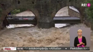 Eiropā plūdos vairāki desmiti bojā gājušo