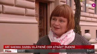 Arī Saeima darbu klātienē cer atsākt rudenī