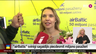 “airBaltic” svinīgi sagaidījis piecdesmit miljono pasažieri