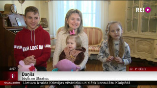 Trīs bērnu ģimene patvērumu rod Latvijā
