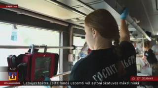 Ukrainā ievainotos glābj arī ar īpašu evakuācijas autobusu