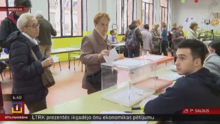 Spānijā izsludina ārkārtas parlamenta vēlēšanas