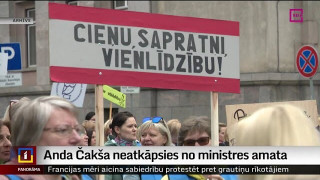Anda Čakša neatkāpsies no ministres amata