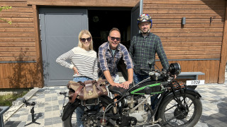 Neatklātā Zemgale. Restaurēti motocikli Iecavā un kaķu figūru kolekcija Bauskā