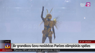 Ar grandiozu šovu noslēdzas Parīzes olimpiskās spēles