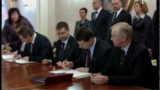 Valdim Dombrovskim aprit divi gadi premjera amatā