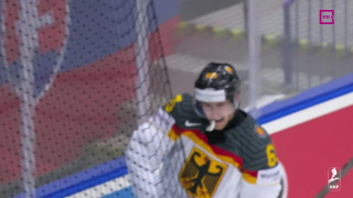 Pasaules hokeja čempionāta spēle Vācija - Latvija. Intervija ar Sašu Bandermanu