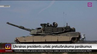 Ukrainas prezidents uzteic pretuzbrukuma panākumus