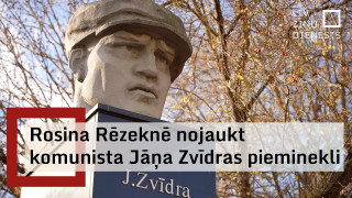 Rosina Rēzeknē nojaukt komunista Jāņa Zvīdras pieminekli