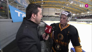 Hokeja čempionāta fināla 4.spēle "Olimp/Venta 2002" - "Zemgale/LLU". Intervija ar Sandi Grīnbergu