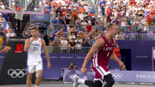 Latvijas 3x3 basketbola izlase saspringtā mača galotnē pārspēj olimpisko spēļu mājiniekus Franciju