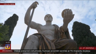 Romā atklāta milzu imperatora Konstantīna statuja