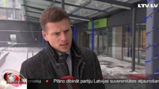 Sniegputenis kavē lidostas "Rīga" darbu