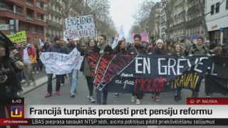 Francijā turpinās protesti pret pensiju reformu