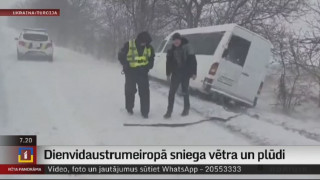 Dienvidaustrumeiropā sniega vētra un plūdi