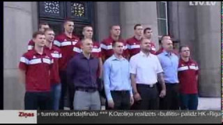 Латвийские баскетболисты U-20 гостили у премьера
