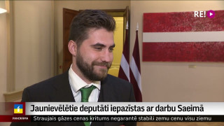 Jaunievēlētie deputāti iepazīstas ar darbu Saeimā