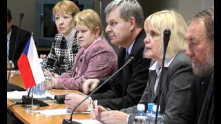 Saeimā tiekas ar Čehijas parlamenta pārstāvjiem